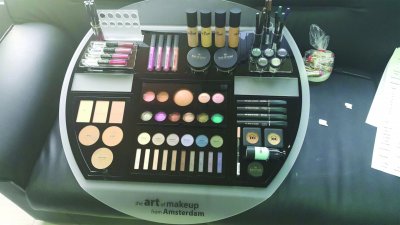 Cosmetic Display Stand
